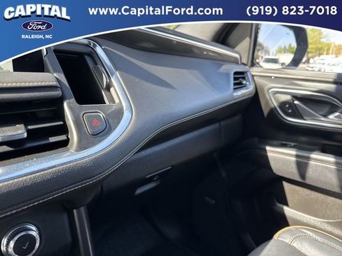 Used 2023 GMC Yukon AT4 w/ AT4 Premium Plus Package AWD/4WD image 30