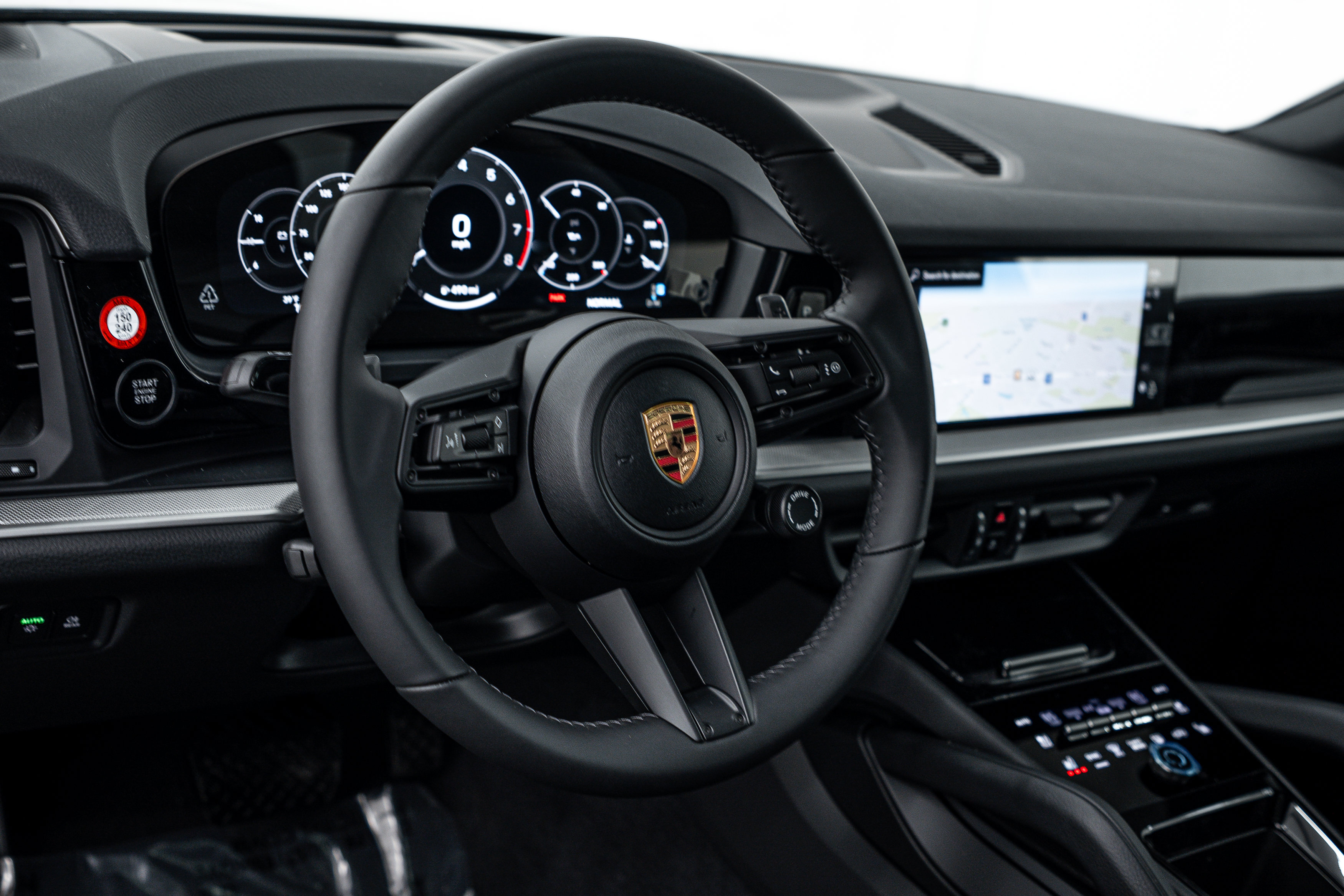 Certified 2026 Porsche Cayenne AWD/4WD image 13