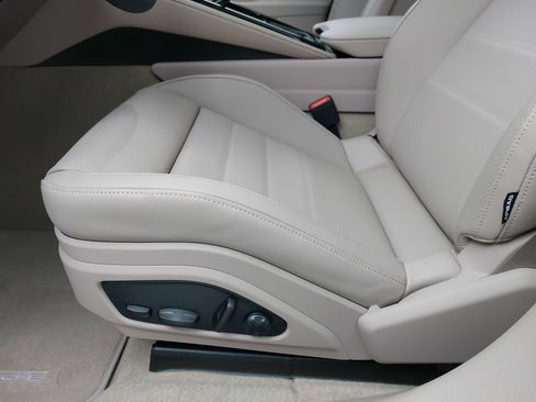 New 2026 Porsche Panamera RWD image 31