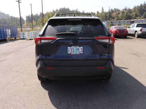 Used 2023 Toyota RAV4 XLE Premium AWD/4WD image 6