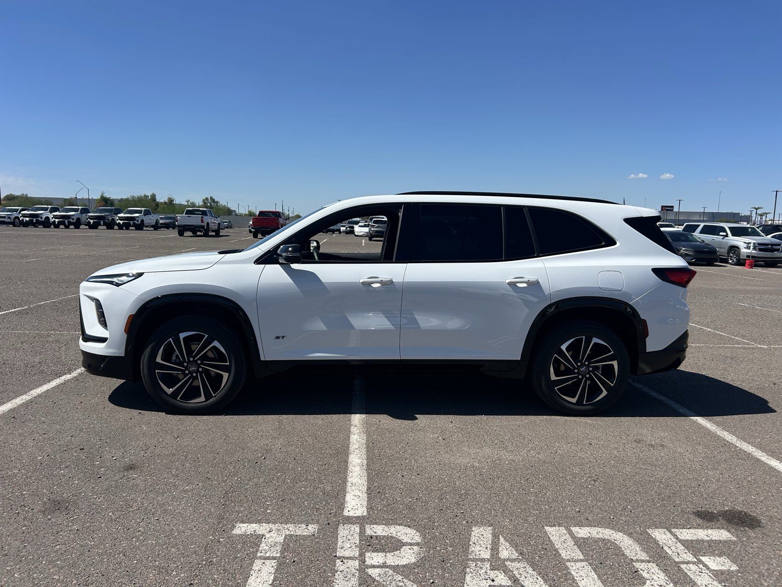 Used 2026 Buick Enclave Sport Touring FWD image 2