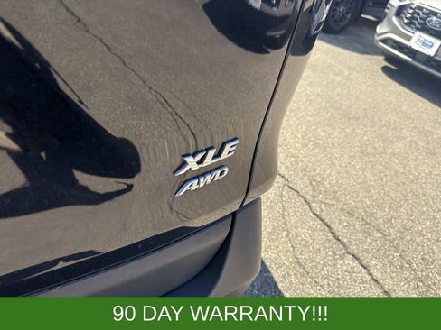 Used 2019 Toyota RAV4 XLE w/ Convenience Package AWD/4WD image 6