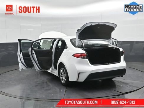 Used 2025 Toyota Corolla LE image 50