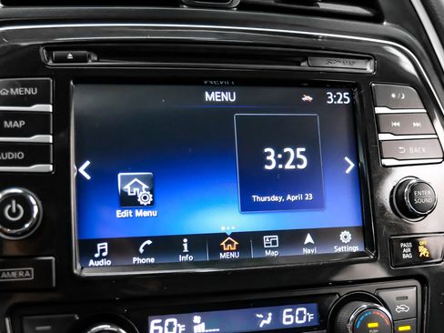 Used 2017 Nissan Maxima Platinum FWD image 41