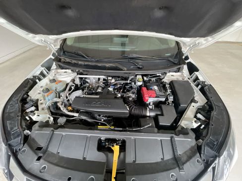 Used 2024 Nissan Rogue S AWD/4WD image 24