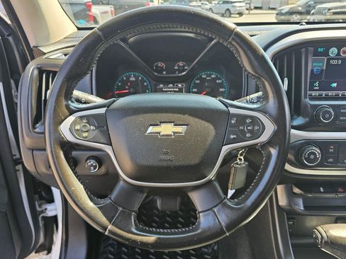 Used 2015 Chevrolet Colorado LT AWD/4WD image 19