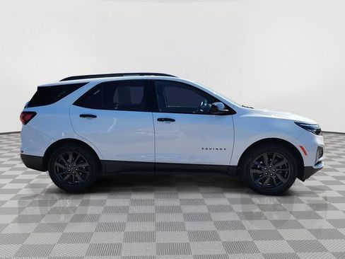Used 2024 Chevrolet Equinox RS w/ LPO, Floor Liner Package FWD image 6