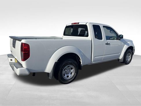 Used 2019 Nissan Frontier S RWD image 7