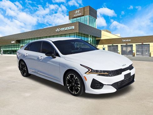 Used 2022 Kia K5 GT-Line image 3