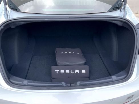 Used 2020 Tesla Model 3 Standard Range Plus RWD image 18