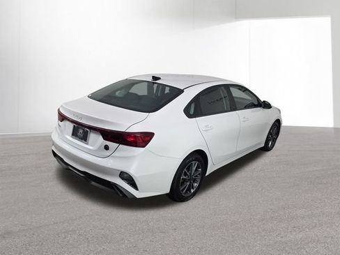 Used 2024 Kia Forte LXS w/ LXS Technology Package FWD image 41