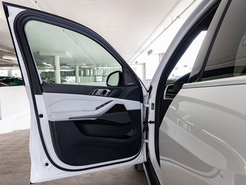 Certified 2023 BMW X5 sDrive40i w/ Premium Package image 13