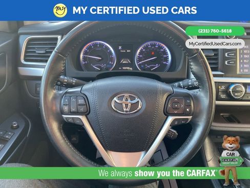 Used 2019 Toyota Highlander XLE image 16