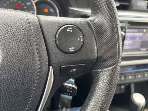 Used 2015 Toyota Corolla LE image 21