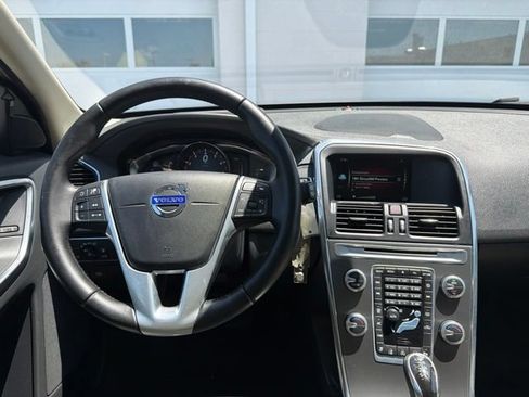 Used 2016 Volvo XC60 T6 Platinum AWD/4WD image 22