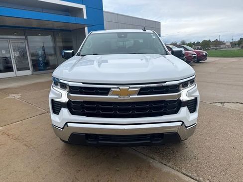 Used 2023 Chevrolet Silverado 1500 LT AWD/4WD image 8