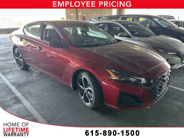 Used 2024 Nissan Altima 2.5 SR FWD image 1
