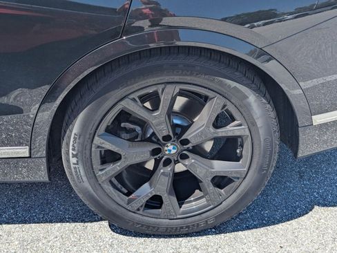 Certified 2024 BMW X7 xDrive40i image 21