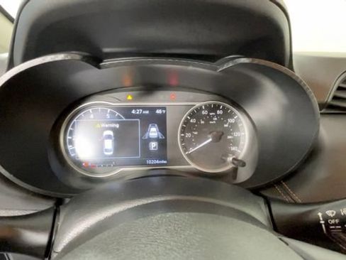 Used 2021 Nissan Versa SR w/ Convenience Package FWD image 24