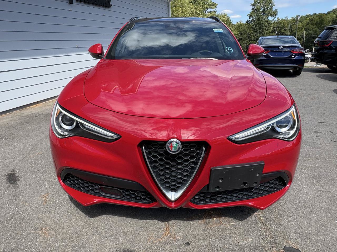 Used 2023 Alfa Romeo Stelvio Ti AWD/4WD image 8