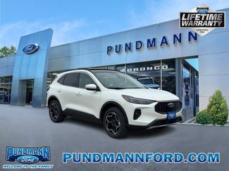 New 2026 Ford Escape Platinum w/ Class II Trailer Tow Package video 1