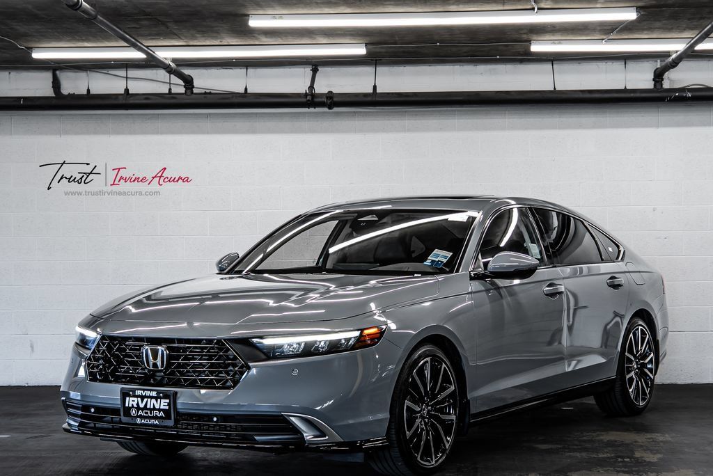 Used 2024 Honda Accord Touring image 1