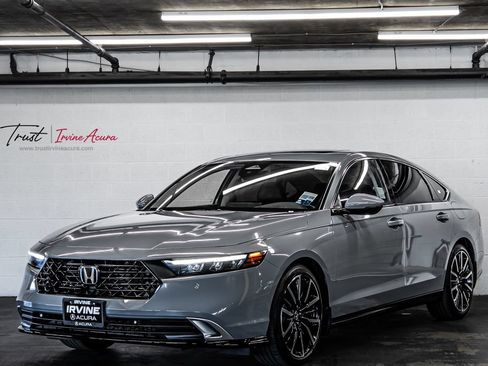 Used 2024 Honda Accord Touring image 1