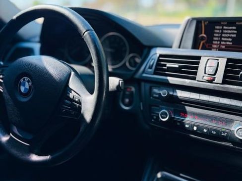 Used 2013 BMW 328i Sedan image 26