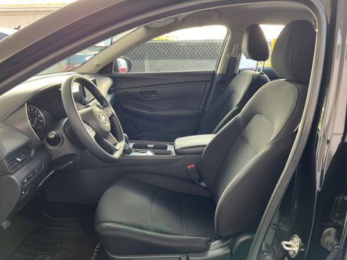 Used 2025 Nissan Sentra S image 27