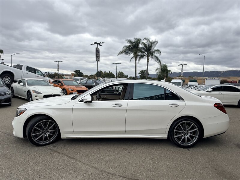 Used 2018 Mercedes-Benz S 560 Sedan image 4