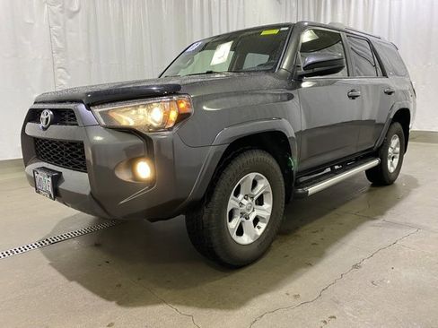 Used 2017 Toyota 4Runner SR5 image 26