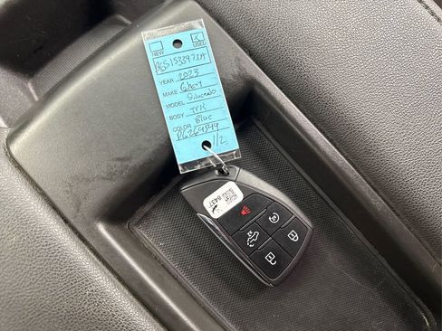 Used 2023 Chevrolet Silverado 1500 LT w/ Z71 Off-Road Package image 39