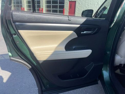 Used 2023 Toyota Highlander XLE image 20