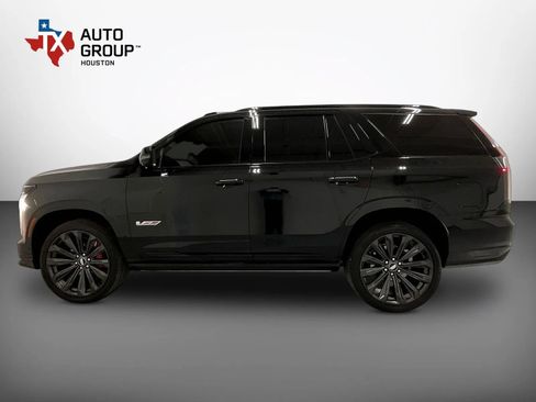Used 2025 Cadillac Escalade V AWD/4WD image 9