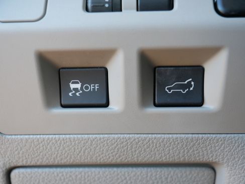 Used 2015 Subaru Forester 2.5i Limited image 36