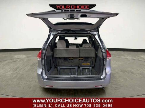 Used 2014 Toyota Sienna LE FWD image 5