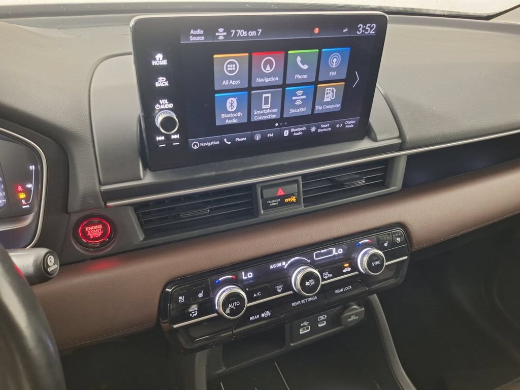 Used 2024 Honda Pilot Elite image 14