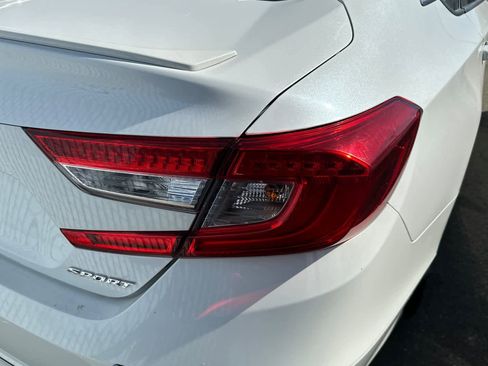 Used 2019 Honda Accord Sport image 18