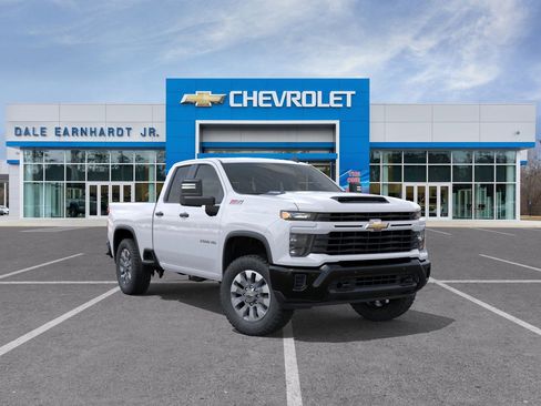 New 2026 Chevrolet Silverado 2500 Custom image 2