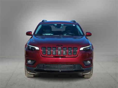Used 2020 Jeep Cherokee Latitude Plus image 3