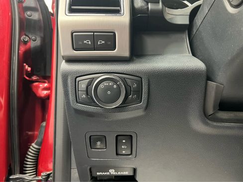 Used 2022 Ford F350 Platinum image 14