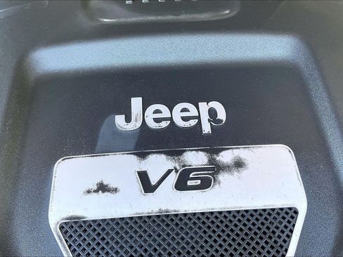Used 2017 Jeep Wrangler Unlimited Sport w/ Quick Order Package 24S AWD/4WD image 26