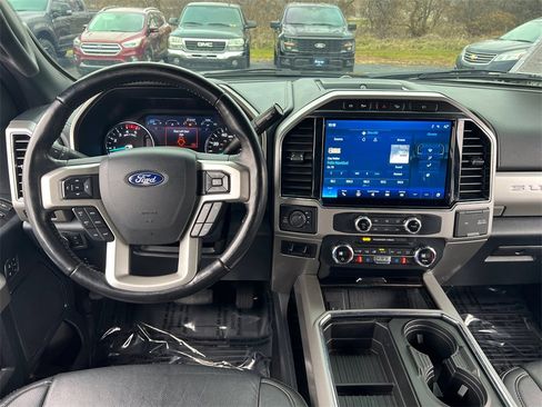 Used 2022 Ford F350 Lariat w/ Lariat Ultimate Package image 9