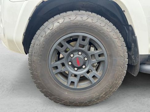 Used 2023 Toyota 4Runner SR5 Premium image 23