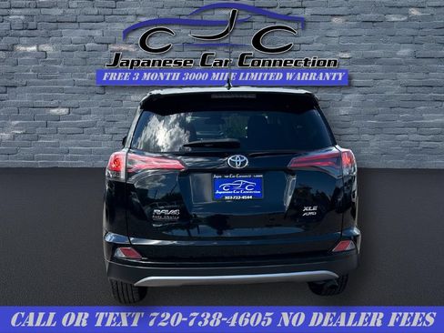 Used 2018 Toyota RAV4 XLE AWD/4WD image 8