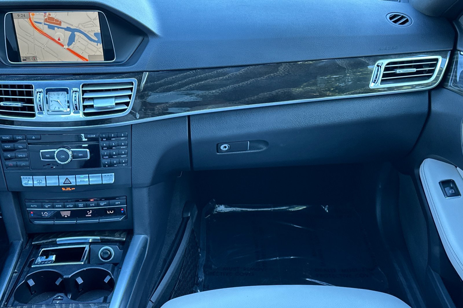 Used 2015 Mercedes-Benz E 350 Sedan image 31