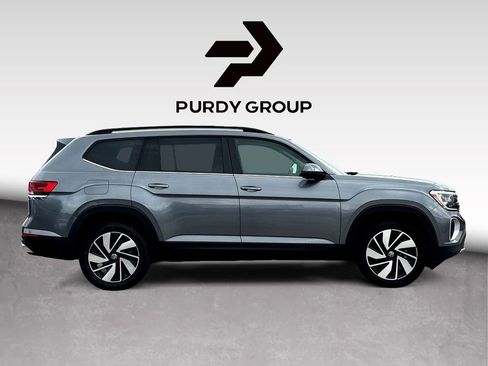 Certified 2024 Volkswagen Atlas SE image 9