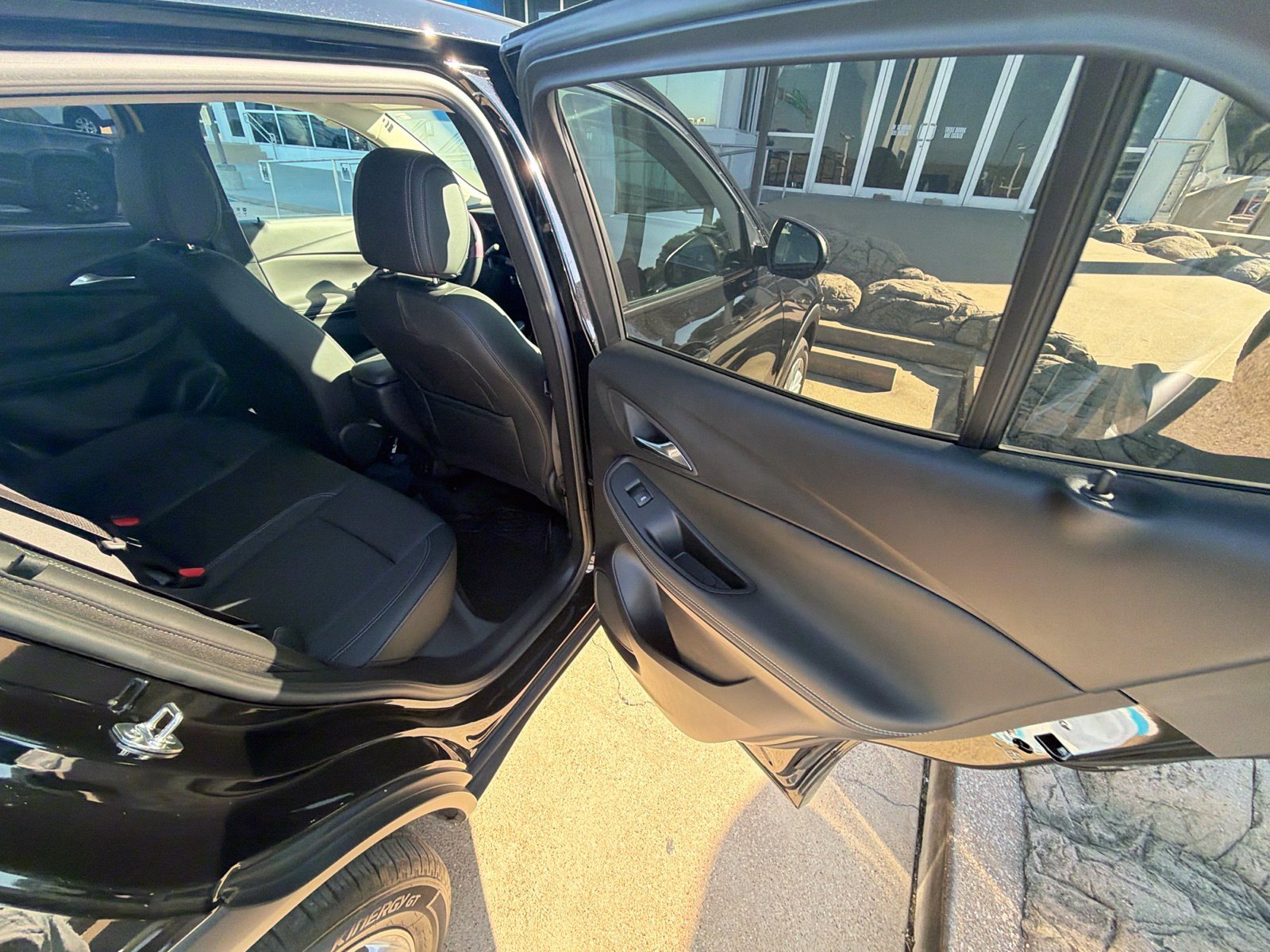 Used 2024 Buick Encore GX Preferred FWD image 17