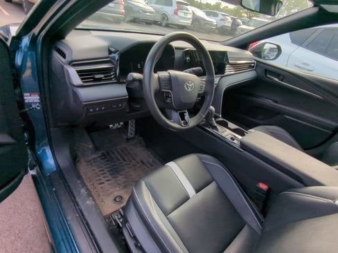 Used 2025 Toyota Camry SE w/ Multimedia Upgrade Package AWD/4WD image 7