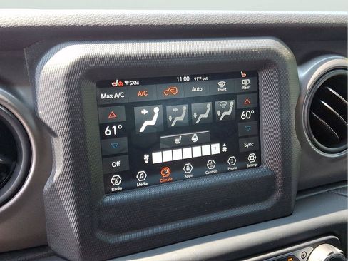 Used 2022 Jeep Wrangler Unlimited Sport AWD/4WD image 14